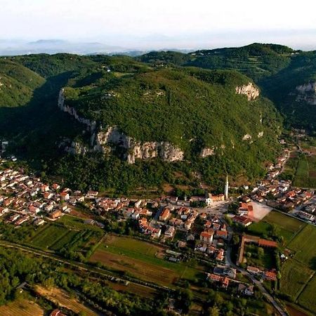Bed and Breakfast Brojo Hill Longare Esterno foto